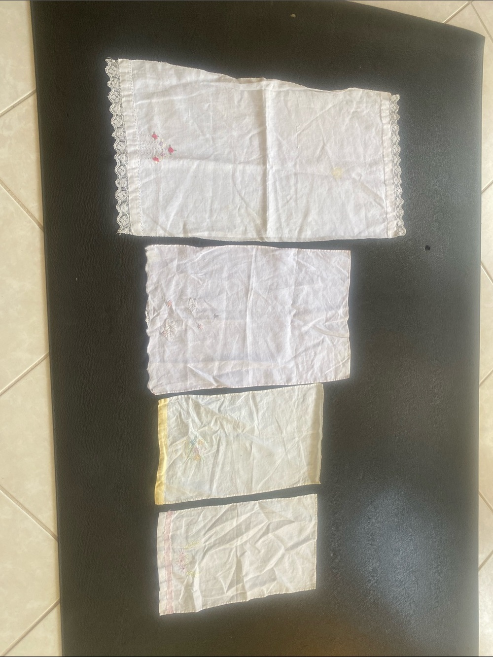 4 vintage tea towels